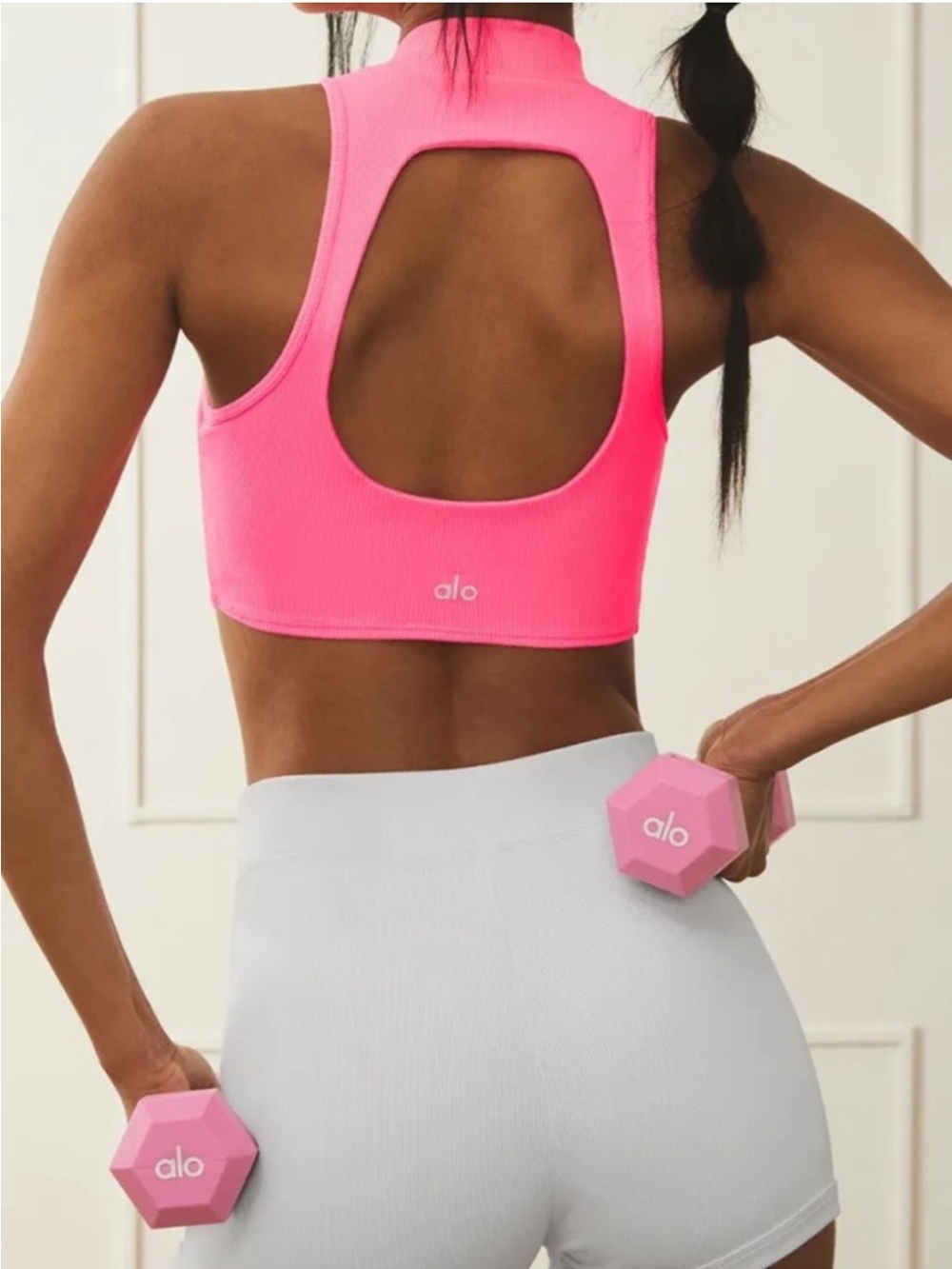 Alo Yoga Goddess Rib Cropped Dynamite Bra Tank Top Fluorescent pink Sz M W9580R